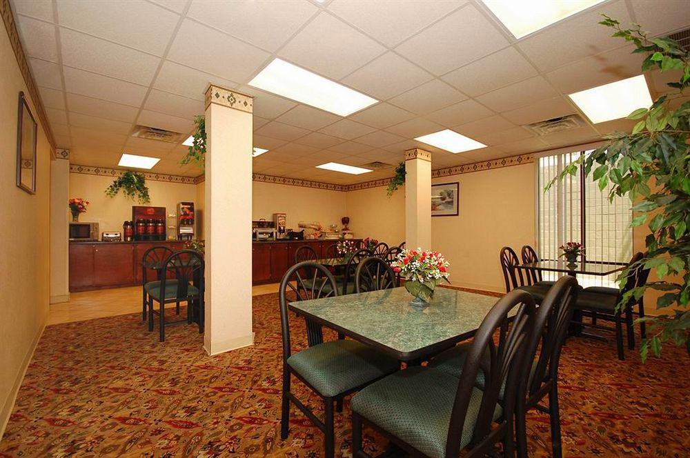 Comfort Suites Columbus State University Area Exterior foto
