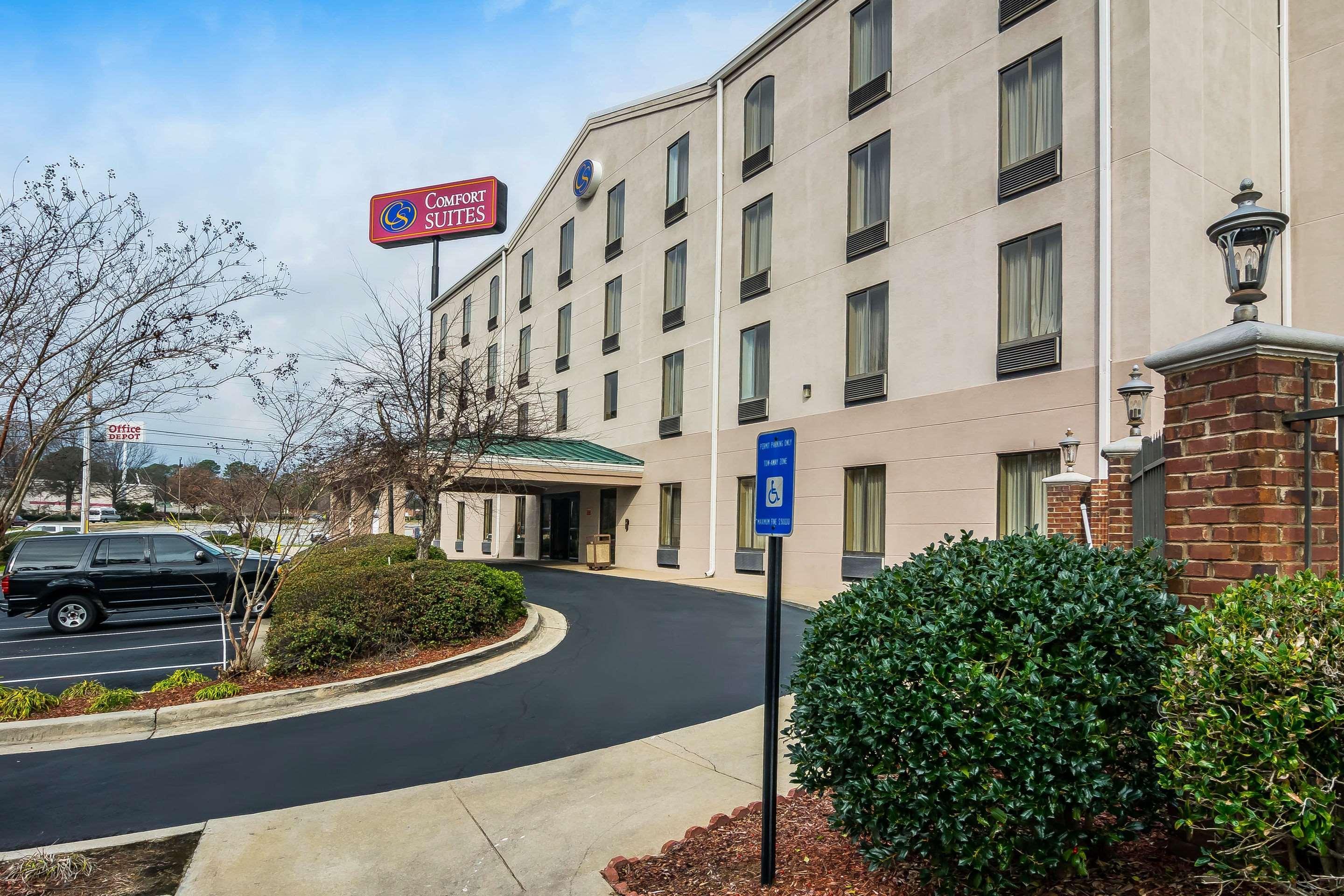 Comfort Suites Columbus State University Area Exterior foto