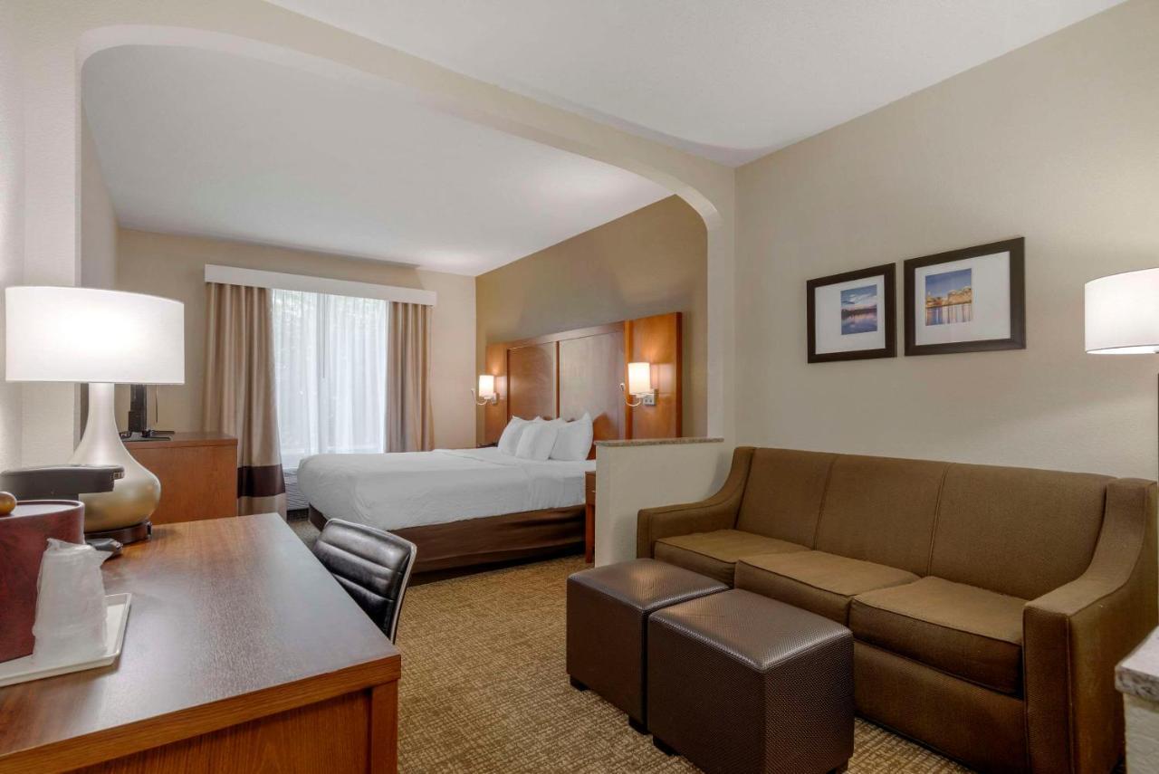 Comfort Suites Columbus State University Area Exterior foto
