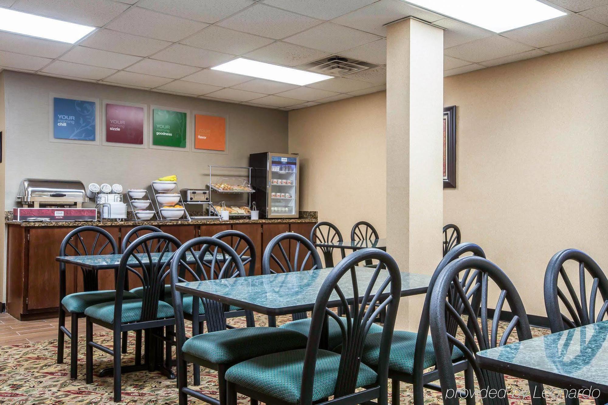 Comfort Suites Columbus State University Area Exterior foto